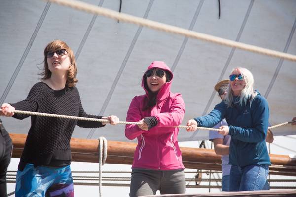 Sailing Holiday - Hoist the Sails Together