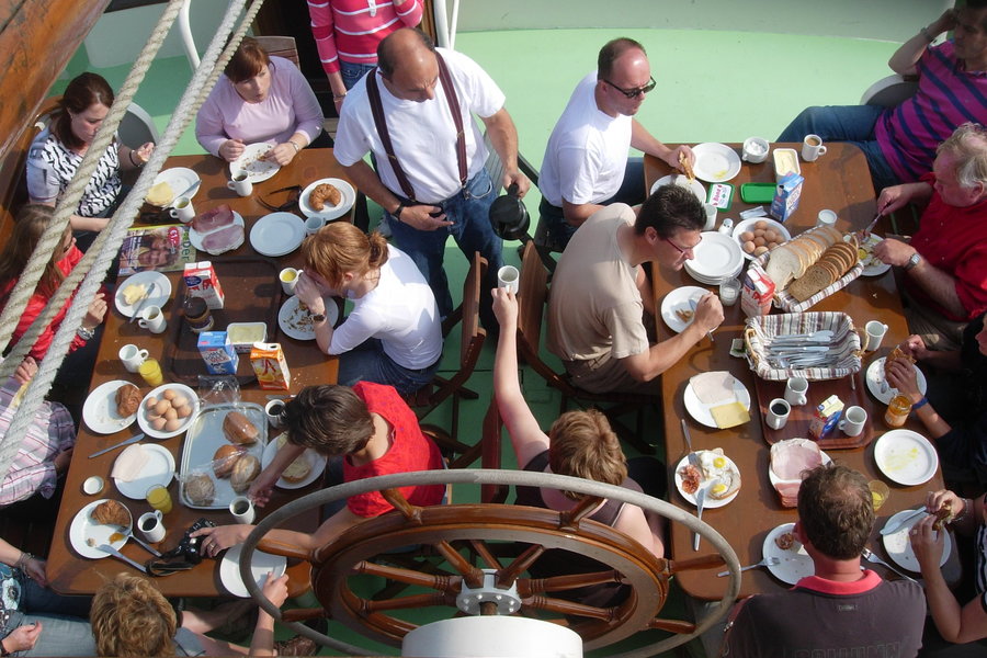 Sailing with skipper - Delicious Meals On Board